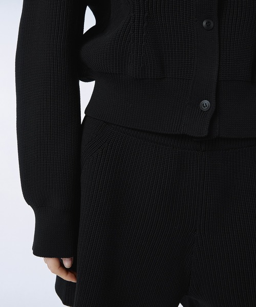 JNBY(ジェーエヌビーワイ)の「Corset Silhouette Design Cardigan / ニットカーディガン(ニット/セーター・レディース・グレー/ブラック/ピンク・38/36)」の9枚目の写真