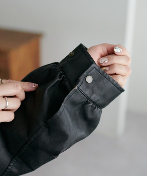 【ユニセックス】フェイクレザーウォッシュA2ジャケット