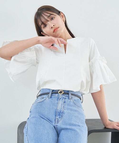 VIS（ビス）の「タックスリーブボリュームチュニック（Tシャツ/カットソー・レディース・ベージュ/ブラック/ホワイト・FREE）」の2枚目の写真