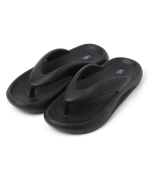 LAKOLE（ラコレ）の「EVAトングサンダル / 106289（サンダル・メンズ・ブラック・MEDIUM/LARGE）」の2枚目の写真