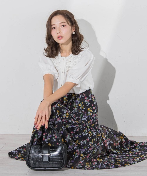 QUEENS COURT(クイーンズコート)の「ラメシアーフラワースカート(スカート・レディース・ホワイト系その他/ブラック系その他・SS/S/M)」の11枚目の写真
