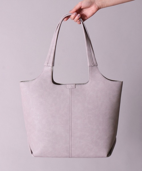 Legato Largo（レガートラルゴ）の「(LF)【Legato Largo】ネオノスタルジック フェイクレザー A4 トートバッグ（トートバッグ・レディース・ブラック/ライトグレー/グレイッシュベージュ・ONE SIZE）」の13枚目の写真