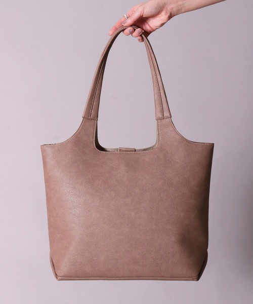 Legato Largo（レガートラルゴ）の「(LF)【Legato Largo】ネオノスタルジック フェイクレザー A4 トートバッグ（トートバッグ・レディース・ブラック/ライトグレー/グレイッシュベージュ・ONE SIZE）」の20枚目の写真