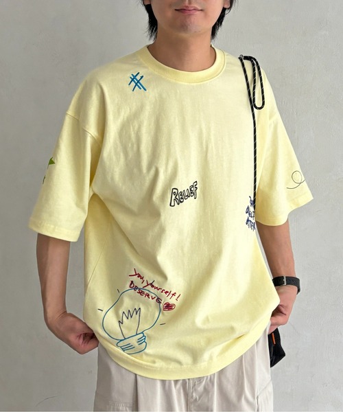 CPCM(シーピーシーエム)の「落書き柄T(Tシャツ/カットソー・メンズ・グレー/チャコールグレー/ホワイト/イエロー・MEDIUM/LARGE)」の4枚目の写真