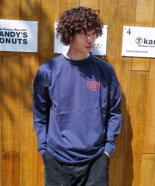 roial（ロイアル）の「DESIGN TEE/ROIAL(ロイアル)スタンダードフィットバックプリントロングカットソー（Tシャツ/カットソー・メンズ・ホワイト/ネイビー/グリーン系その他3・LARGE/MEDIUM/X-LARGE）」の8枚目の写真