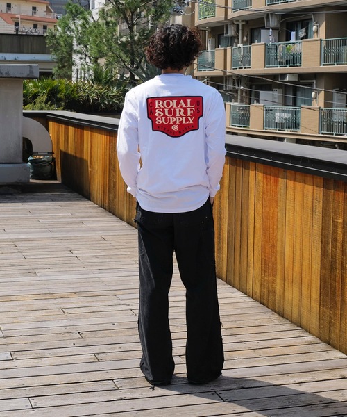 roial（ロイアル）の「DESIGN TEE/ROIAL(ロイアル)スタンダードフィットバックプリントロングカットソー（Tシャツ/カットソー・メンズ・ホワイト/ネイビー/グリーン系その他3・LARGE/MEDIUM/X-LARGE）」の16枚目の写真