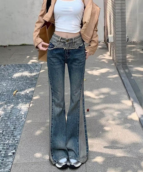 SpRay（スプレイ）の「切替デニムフレアパンツ（デニムパンツ・レディース・ブルー・SMALL/MEDIUM）」の3枚目の写真