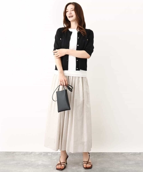 MK MICHEL KLEIN（エムケーミッシェルクラン）の「メタル釦ディティール半袖ニットカーディガン（ニット/セーター・レディース・ブルーグリーン/ブラック/ライトブラウン・38）」の7枚目の写真