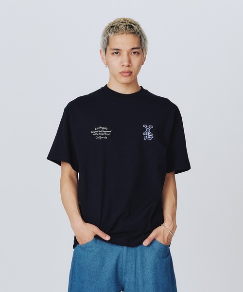 大人気 XLARGE LA VARSITY S/S TEE ディテールにこだわった一着 セール】LA VARSITY S/S TEE（Tシャツ/カットソー）｜XLARGE