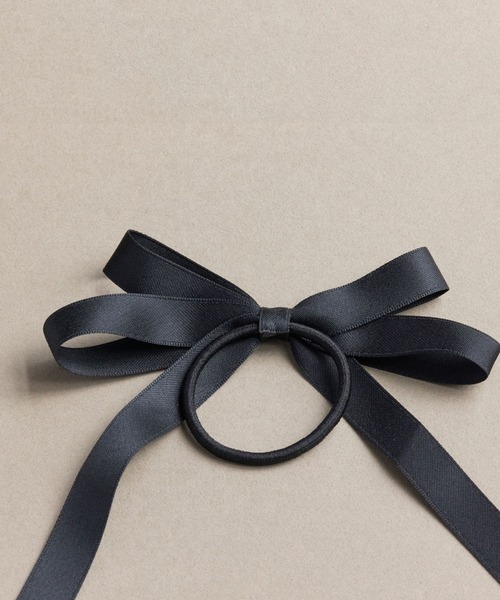 Phoebe（フィービィー）の「クラシックリボンヘアゴム（ヘアゴム・レディース・ブラック・FREE）」の2枚目の写真