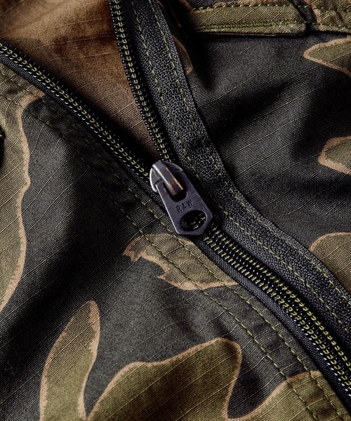 G-STAR(ジースター)の「Slant Pocket Regular Shirt/デザインポケットカモフラジップシャツジャケット(シャツ/ブラウス・メンズ・カモフラージュ・SMALL/MEDIUM/LARGE)」の7枚目の写真
