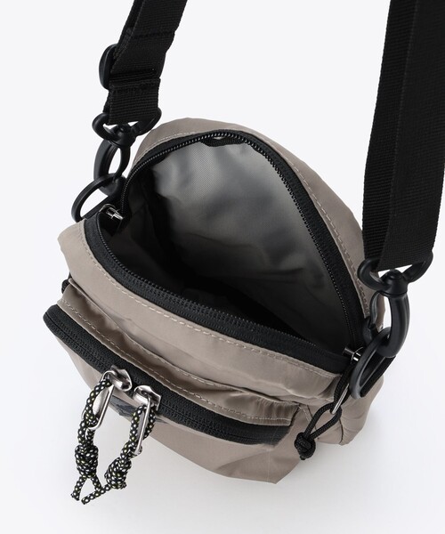 Columbia(コロンビア)の「撥水 Columbia/グレートスモーキーガーデン ミニショルダー バッグ/コロンビア(ショルダーバッグ・レディース・イエロー/ブルー/ブラック/ベージュ/ブルー系その他・ONE SIZE)」の15枚目の写真