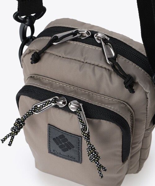 Columbia(コロンビア)の「撥水 Columbia/グレートスモーキーガーデン ミニショルダー バッグ/コロンビア(ショルダーバッグ・レディース・イエロー/ブルー/ブラック/ベージュ/ブルー系その他・ONE SIZE)」の18枚目の写真