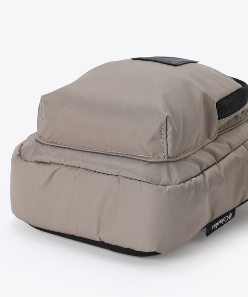 Columbia(コロンビア)の「撥水 Columbia/グレートスモーキーガーデン ミニショルダー バッグ/コロンビア(ショルダーバッグ・レディース・イエロー/ブルー/ブラック/ベージュ/ブルー系その他・ONE SIZE)」の19枚目の写真