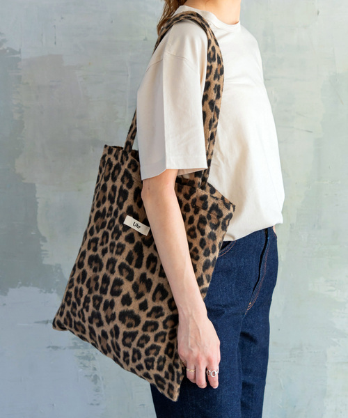 Spick & Span(スピックアンドスパン)の「Uhr / ウーア * Spick & Span 別注LEOPARD Tote Bag(トートバッグ・レディース・グレー/ブラウン・FREE)」の11枚目の写真