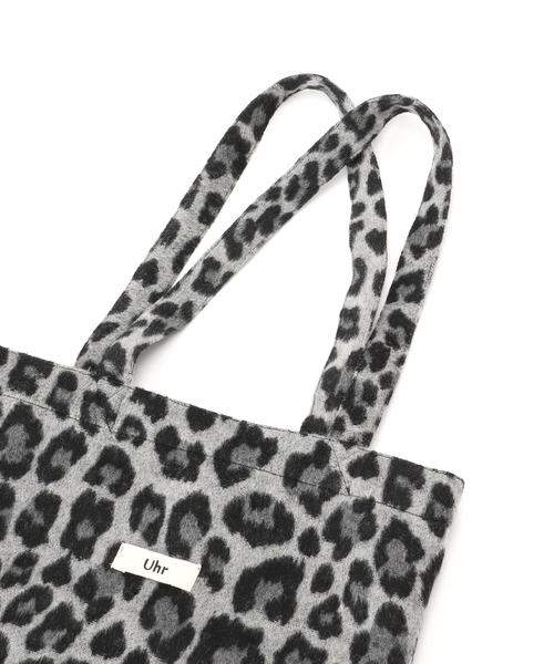 Spick & Span(スピックアンドスパン)の「Uhr / ウーア * Spick & Span 別注LEOPARD Tote Bag(トートバッグ・レディース・グレー/ブラウン・FREE)」の4枚目の写真