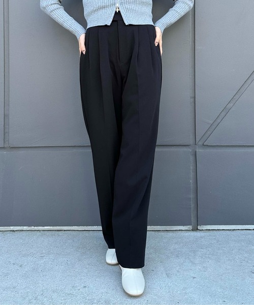 1chaku.(イッチャク)の「ツータックストレートパンツ(スラックス・レディース・ターコイズブルー/ライトベージュ/ブラウン/ダークカーキ/アッシュブラウン/グレー/アイボリー/ブラック・マルチサイズ)」の10枚目の写真