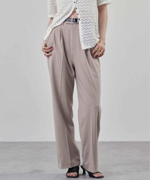 1chaku.(イッチャク)の「ツータックストレートパンツ(スラックス・レディース・ターコイズブルー/ライトベージュ/ブラウン/ダークカーキ/アッシュブラウン/グレー/アイボリー/ブラック・マルチサイズ)」の17枚目の写真