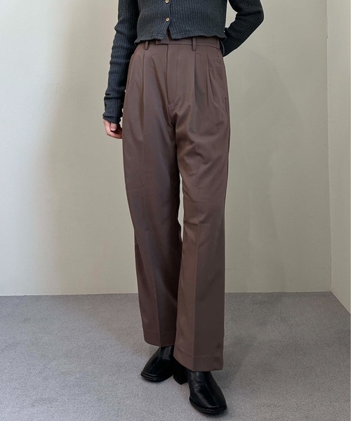 1chaku.(イッチャク)の「ツータックストレートパンツ(スラックス・レディース・ターコイズブルー/ライトベージュ/ブラウン/ダークカーキ/アッシュブラウン/グレー/アイボリー/ブラック・マルチサイズ)」の21枚目の写真