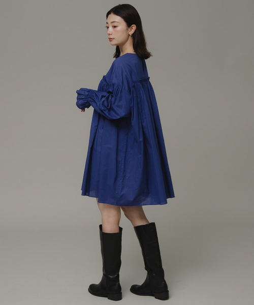 URBAN RESEARCH Sonny Label（アーバンリサーチサニーレーベル）の「コットンギャザーチュニック（チュニック・レディース・ホワイト系その他/ブルー/ブラック・FREE）」の18枚目の写真