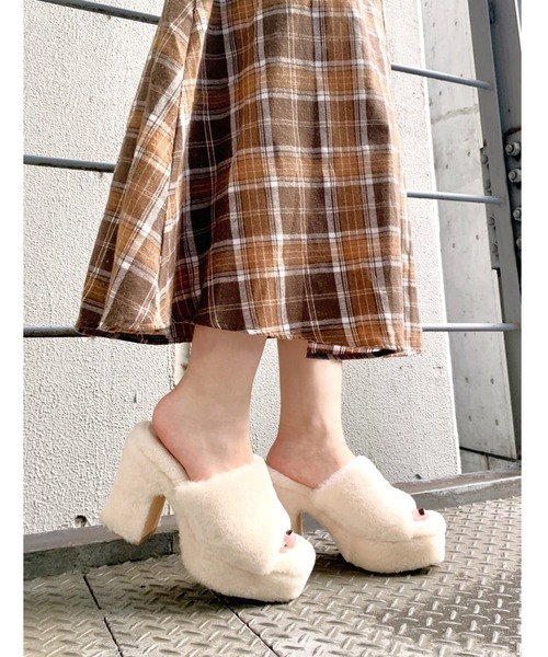 R&E(アールアンドイー)の「【R&E】厚底ユニットソールオールボアサンダル(サンダル・レディース・ピンク/アイボリー/ブラック・S/M/L)」の15枚目の写真