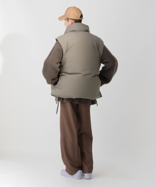 STERNBERG(スタンバーグ)の「パファーダウンベスト(ダウンベスト・メンズ・ブラウン・MEDIUM/LARGE)」の4枚目の写真