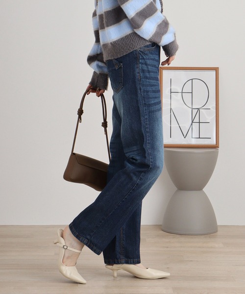 atONE(アットワン)の「スリムストレートデニムパンツ(デニムパンツ・レディース・ネイビー/ワンウォッシュ/ブルー・L/LL/3L/4L/M)」の6枚目の写真