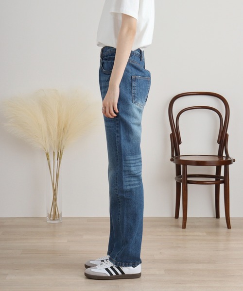 atONE(アットワン)の「スリムストレートデニムパンツ(デニムパンツ・レディース・ネイビー/ワンウォッシュ/ブルー・L/LL/3L/4L/M)」の17枚目の写真