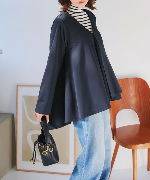 KOBE LETTUCE（コウベレタス）の「ノーカラーフレアペプラムジャケット（ノーカラージャケット・レディース・ブラック/モカ/ネイビー・M）」の3枚目の写真