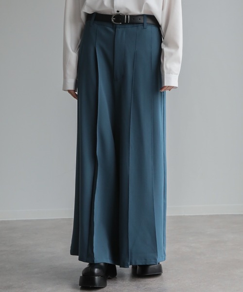 ELLUV（エルブ）の「【ELLUV/エルヴ】ノーブルクオリティーTR ルーズプリーツタック袴スラックス（スラックス・メンズ・ブラック/グレー/ブルー/ダークベージュ/ブラック系その他/ライトグレー・S/M/L）」の13枚目の写真