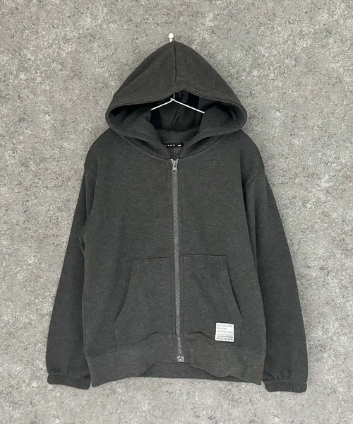 THE CASUAL（カジュアル）の「綿タッチ　裏起毛　ちょいBIG ZIPパーカー（パーカー・キッズ・チャコール/ベージュ/オートミール/ブラック/杢グレー/ヘザーチャコール・110cm/120cm/130cm/140cm/150cm/160cm）」の9枚目の写真