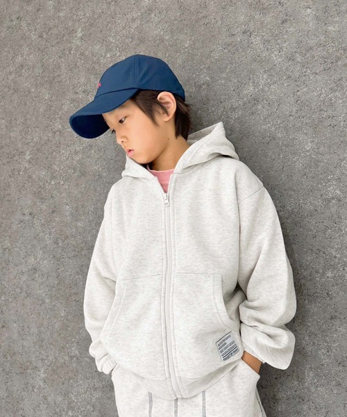 THE CASUAL（カジュアル）の「綿タッチ　裏起毛　ちょいBIG ZIPパーカー（パーカー・キッズ・チャコール/ベージュ/オートミール/ブラック/杢グレー/ヘザーチャコール・110cm/120cm/130cm/140cm/150cm/160cm）」の15枚目の写真