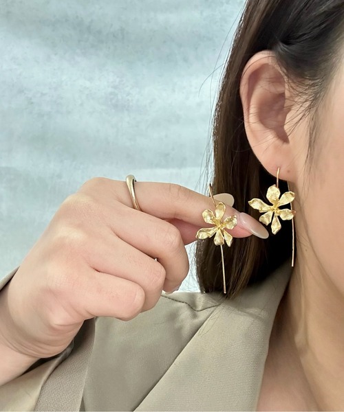 Burner(バーナー)の「【OKUOKU 0909】ボリュームフラワー ピアス 両耳用 oku-pierce-802554980436-11 y【RBTS】(ピアス(両耳用)・レディース・シルバー/ゴールド・FREE)」の6枚目の写真