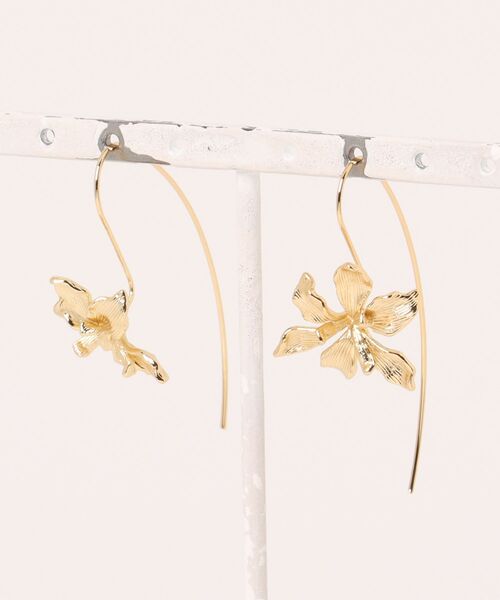 Burner(バーナー)の「【OKUOKU 0909】ボリュームフラワー ピアス 両耳用 oku-pierce-802554980436-11 y【RBTS】(ピアス(両耳用)・レディース・シルバー/ゴールド・FREE)」の11枚目の写真