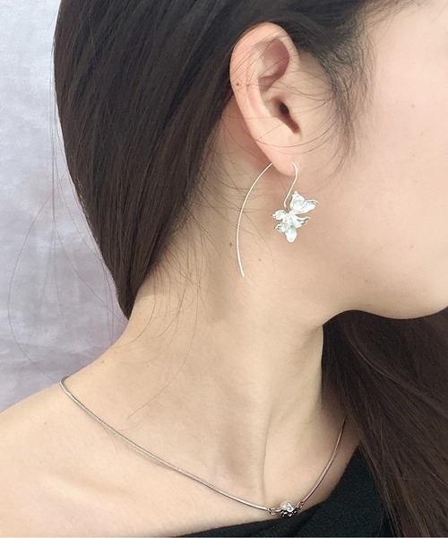 Burner(バーナー)の「【OKUOKU 0909】ボリュームフラワー ピアス 両耳用 oku-pierce-802554980436-11 y【RBTS】(ピアス(両耳用)・レディース・シルバー/ゴールド・FREE)」の9枚目の写真