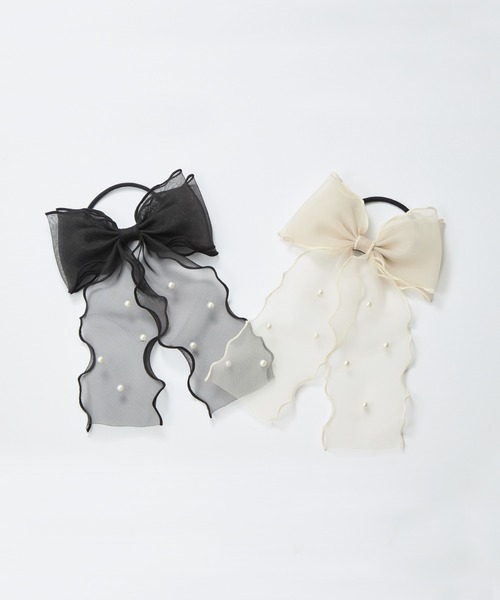 Phoebe（フィービィー）の「フレアリボンドットパールヘアゴム（ヘアゴム・レディース・ベージュ/ブラック・FREE）」の4枚目の写真