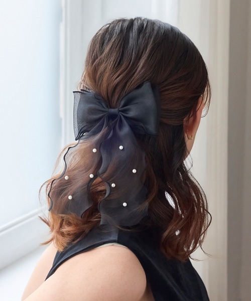 Phoebe（フィービィー）の「フレアリボンドットパールヘアゴム（ヘアゴム・レディース・ベージュ/ブラック・FREE）」の9枚目の写真