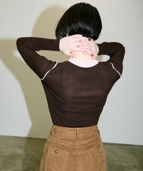 Clum（クルム）の「color pattern bottle neck knit tops / 配色ポイントボトルネックニットトップス（Tシャツ/カットソー・レディース・サックスブルー/ブラウン・FREE）」の7枚目の写真
