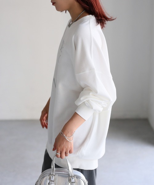 Riberry(リベリー)の「スクエアロゴ刺繍スウェット(スウェット・レディース・ネイビー×ホワイト/ホワイト系/ライトグレー系/ブラック×ホワイト・FREE)」の10枚目の写真