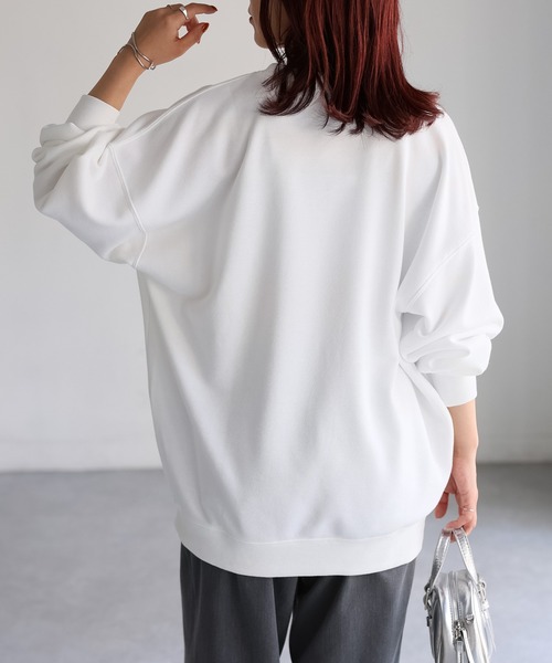 Riberry(リベリー)の「スクエアロゴ刺繍スウェット(スウェット・レディース・ネイビー×ホワイト/ホワイト系/ライトグレー系/ブラック×ホワイト・FREE)」の11枚目の写真