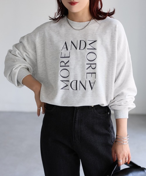 Riberry(リベリー)の「スクエアロゴ刺繍スウェット(スウェット・レディース・ネイビー×ホワイト/ホワイト系/ライトグレー系/ブラック×ホワイト・FREE)」の20枚目の写真