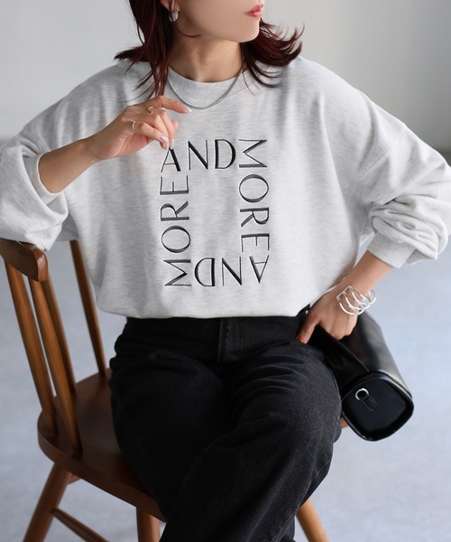 Riberry(リベリー)の「スクエアロゴ刺繍スウェット(スウェット・レディース・ネイビー×ホワイト/ホワイト系/ライトグレー系/ブラック×ホワイト・FREE)」の21枚目の写真