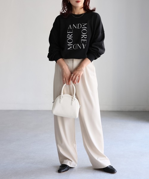 Riberry(リベリー)の「スクエアロゴ刺繍スウェット(スウェット・レディース・ネイビー×ホワイト/ホワイト系/ライトグレー系/ブラック×ホワイト・FREE)」の12枚目の写真