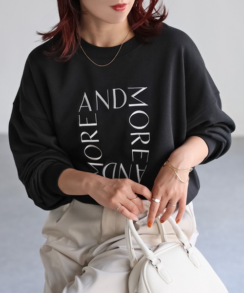 Riberry(リベリー)の「スクエアロゴ刺繍スウェット(スウェット・レディース・ネイビー×ホワイト/ホワイト系/ライトグレー系/ブラック×ホワイト・FREE)」の14枚目の写真