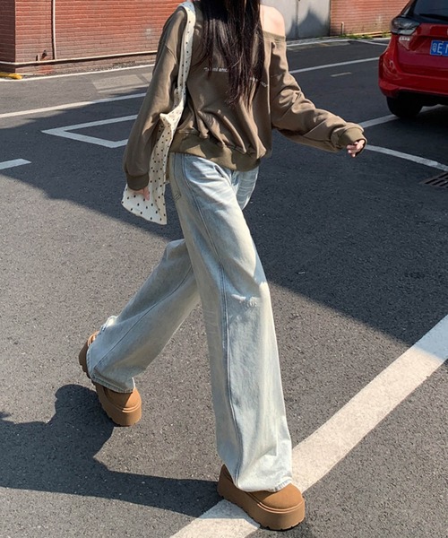 aimoha(アイモハ)の「ダメージデニムワイドパンツ(デニムパンツ・レディース・ライトブルー・LARGE/MEDIUM/SMALL/X-SMALL)」の2枚目の写真