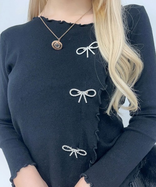 Diable baiser(ディアブルベーゼ)の「キラキラリボンパーツ付リブカットソートップス【大きいサイズ有】(Tシャツ/カットソー・レディース・ブラック/ホワイト・LL/LARGE/MEDIUM/SMALL)」の3枚目の写真