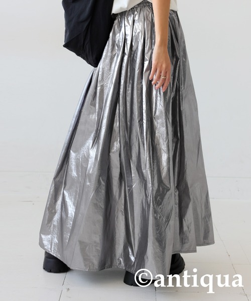 antiqua(アンティカ)の「メタリックフレアスカート(スカート・レディース・シルバー/ブラック・ONESIZE)」の10枚目の写真
