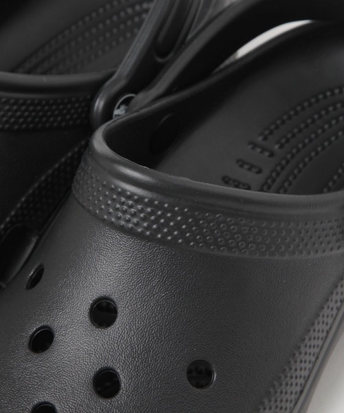 crocs（クロックス）の「【crocs(クロックス)】クラシック クロッグ [19cm-23cm](KIDS)（サンダル・キッズ・ネイビー/ブラック/パープル/ピンク/グリーン/ブルー/サックスブルー/ミント/ラベンダー・23.0cm/22.0cm/19.0cm/20.0cm/21.0cm）」の15枚目の写真