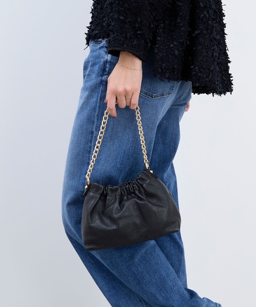 AULENTTI(オウレンティ)の「【AULENTTI】別注-チェーンショルダーバッグ-SHOULDER CHAIN BAG(ショルダーバッグ・レディース・ブラック/オフホワイト・FREE)」の14枚目の写真