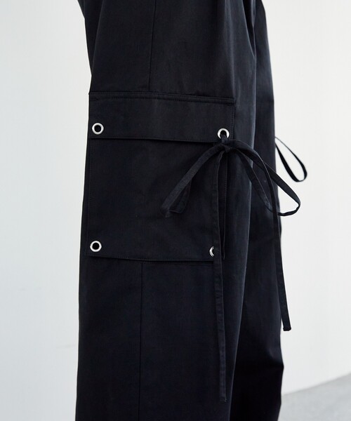 PUBLUX（パブリュクス）の「PUBLUX/パブリュクス リボン付きワークワイドパンツ　限定展開（その他パンツ・レディース・ブラック/ベージュ・S/M）」の6枚目の写真